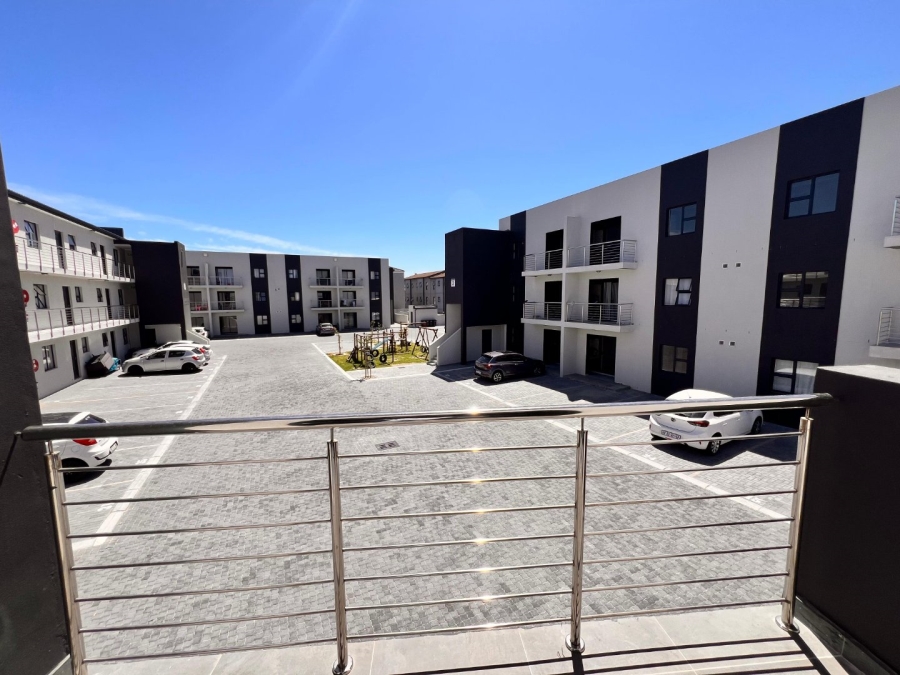 2 Bedroom Property for Sale in Parklands East Western Cape